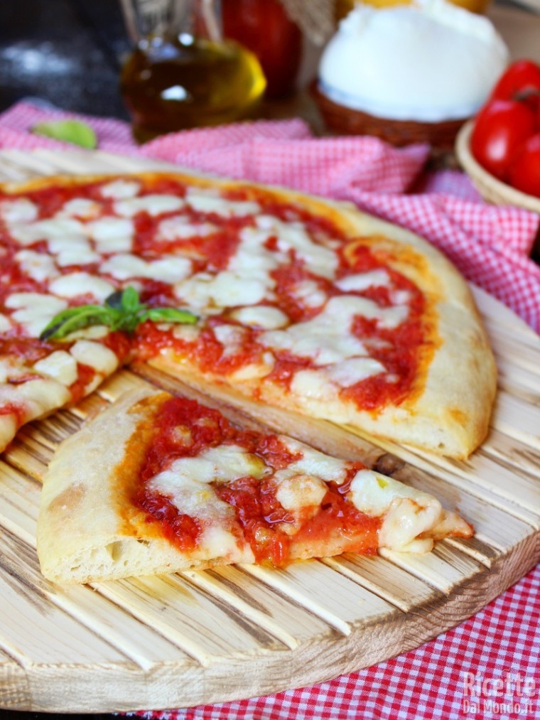 Pizza Margherita La Ricetta Napoletana Fatta In Casa