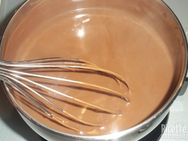 Cioccolata calda in tazza tipo Ciobar  Idee alimentari, Ricette, Cioccolata  calda