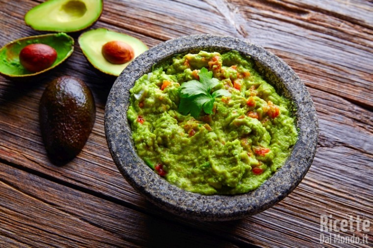 Tortillas messicane con chili di lenticchie, yogurt e avocado - Cucina  Naturale