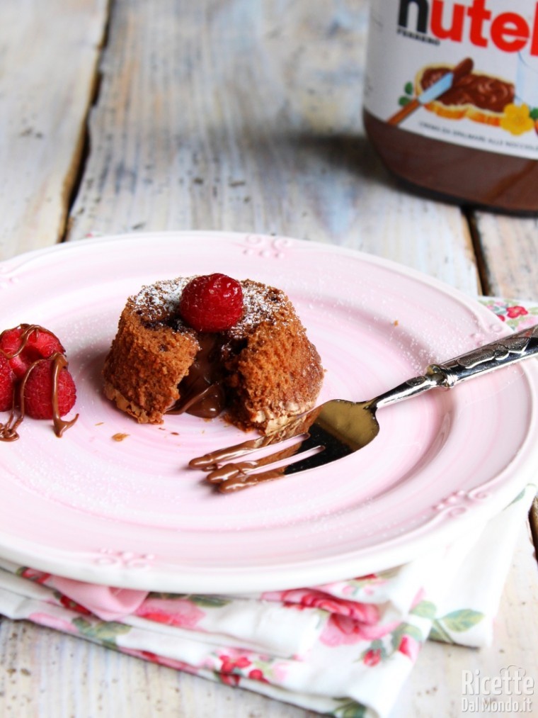 Nutella Lava Cake Con Cuore Fondente Ricettedalmondo