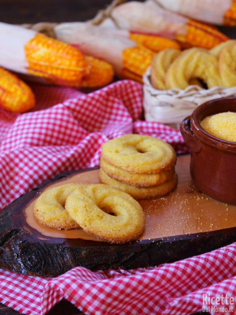 Paste Di Meliga Biscotti Di Farina Di Mais Fioretto