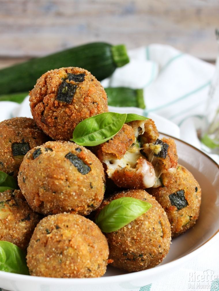 Polpette Di Zucchine Fritte O Al Forno Ricettedalmondo