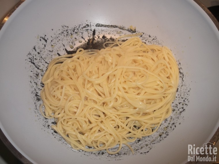 Ricetta Spaghetti Al Nero Di Seppia - Ricette Pesce