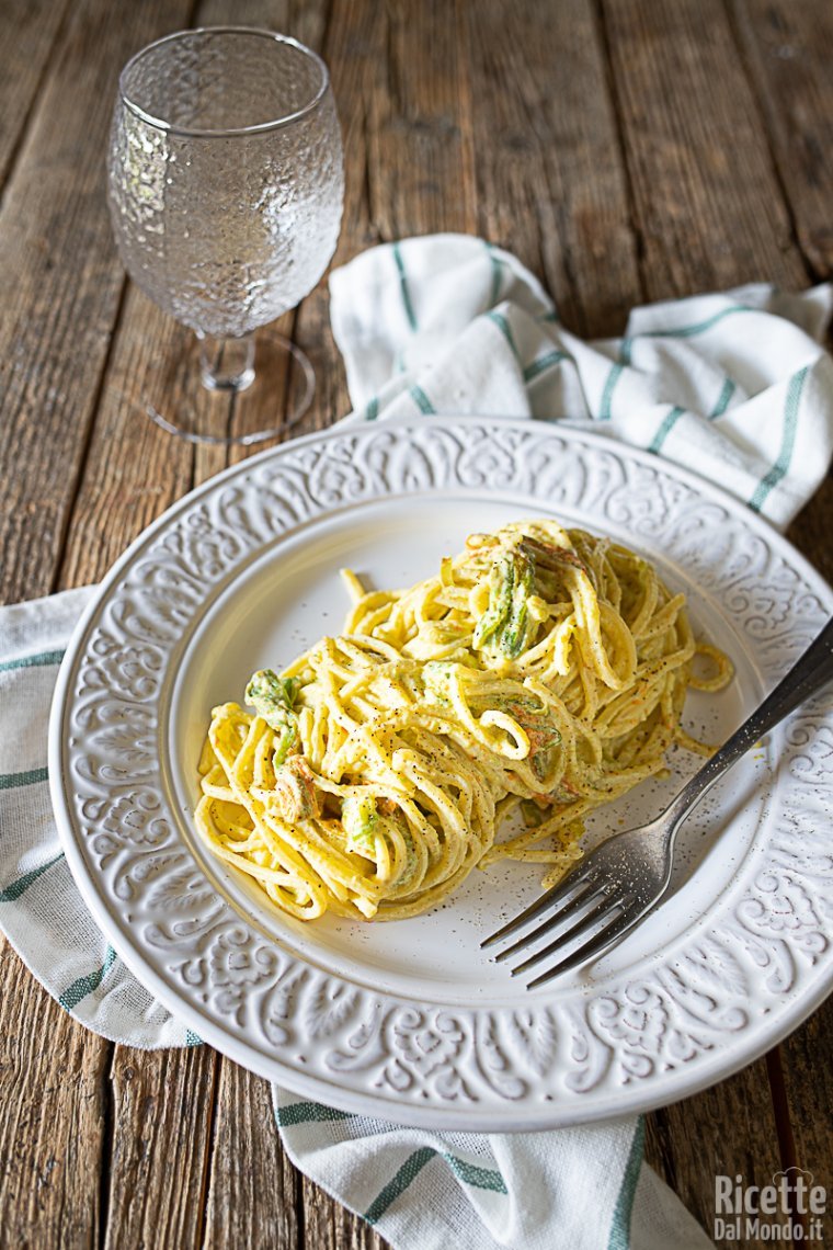 Tonnarelli Con Crema Di Fiori Di Zucca Ricetta Estiva