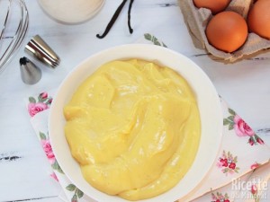 Ricetta Crema pasticcera: la ricetta perfetta, trucchi e consigli per farla in casa