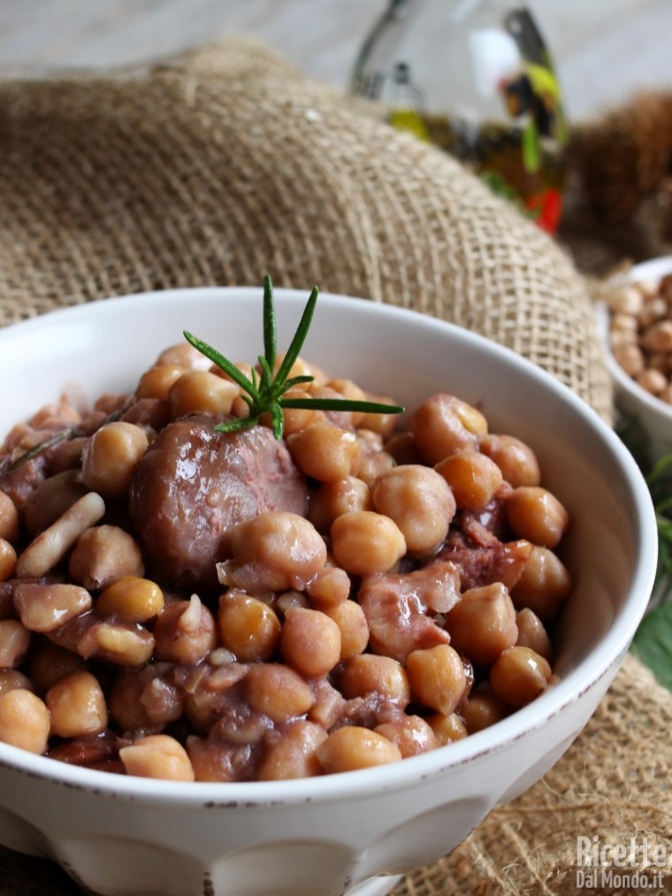 Zuppa Di Ceci E Castagne Ricettedalmondo It